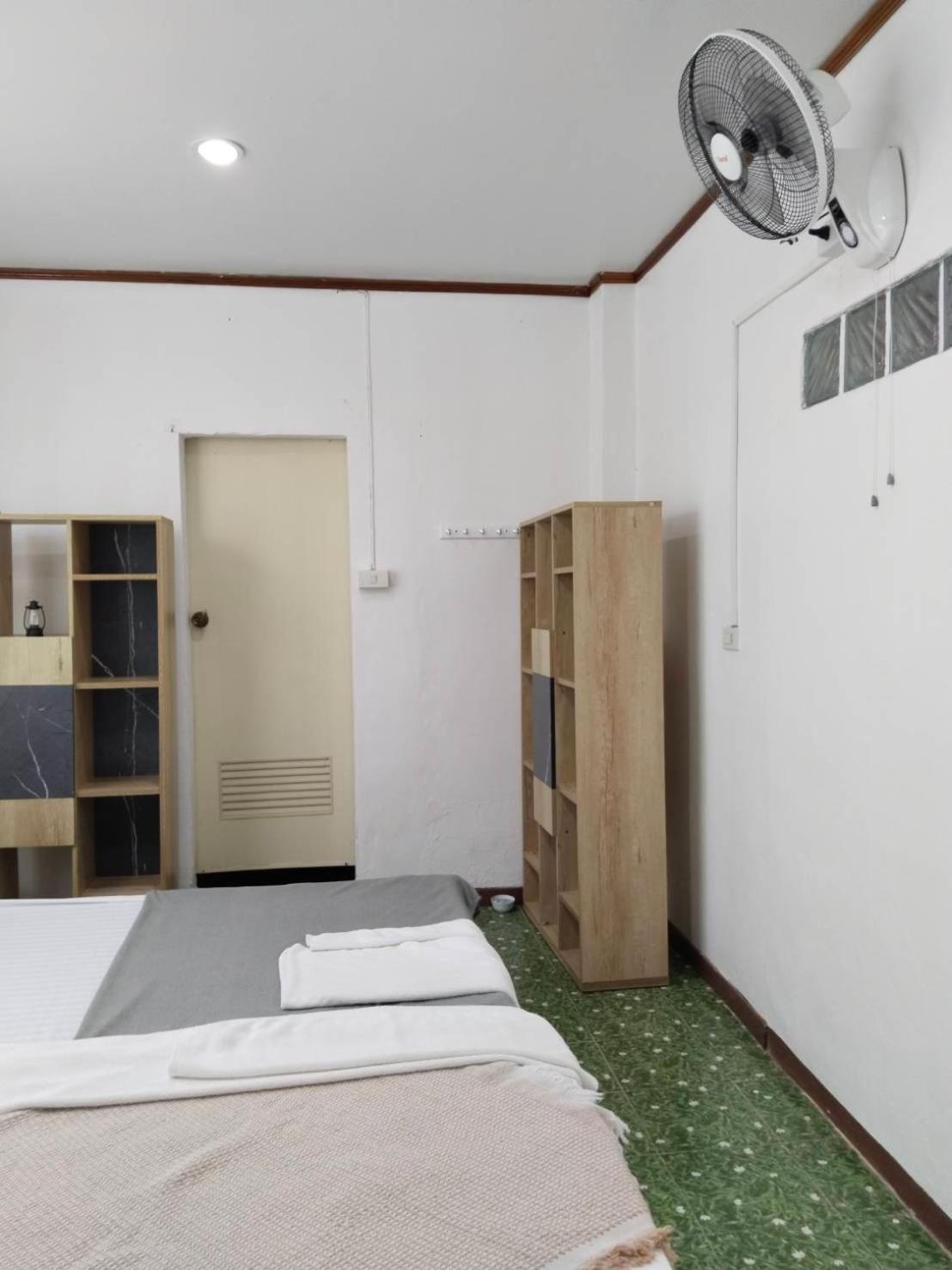 Tiki Bar-Kantiang Guesthouse Ko Lanta Eksteriør bilde